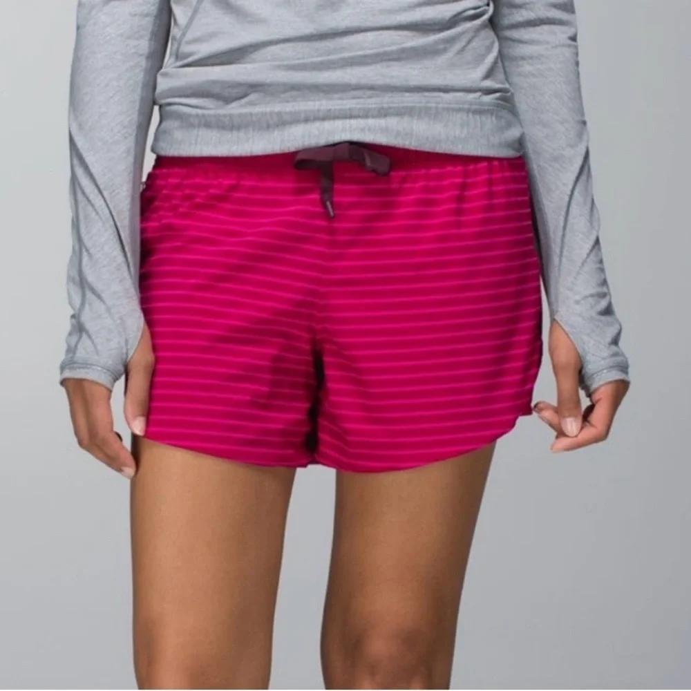 Lululemon Go the Distance Reversible Shorts West2East Stripe Bumble Berry Size 6